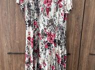 Grajewo ogłoszenia: Sprzedam sukienki 45 zł za każdą. Rozmiar 50. 
Polecam stan... - zdjęcie
