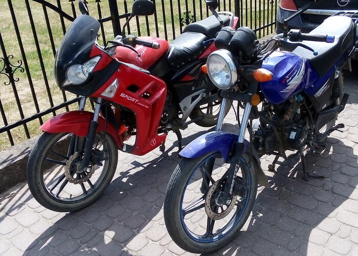 Grajewo ogłoszenia: Sprzedam motorki widoczne na zdjęciu sprawne ubezpieczone